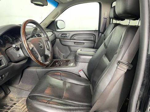 Used 2014 GMC Yukon XL Denali AWD/4WD image 2