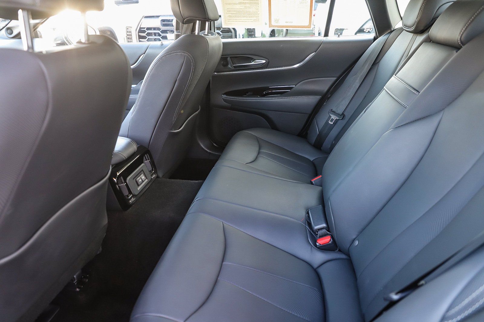 Used 2023 Toyota Mirai w/ Advanced Technology Package RWD image 19