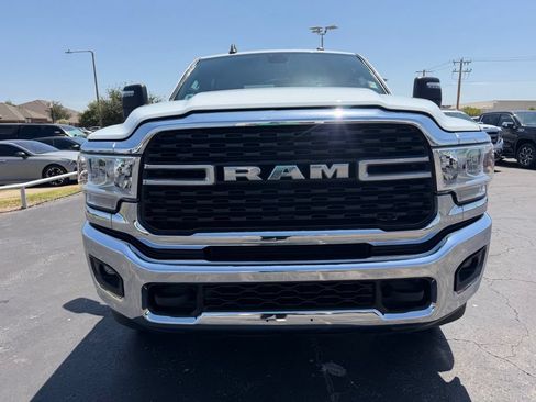 Used 2024 RAM 2500 Big Horn AWD/4WD image 8