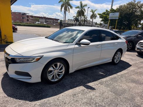 Used 2018 Honda Accord LX image 2