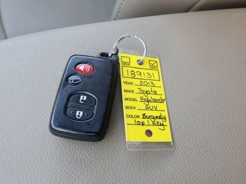 Used 2013 Toyota Highlander Limited image 56