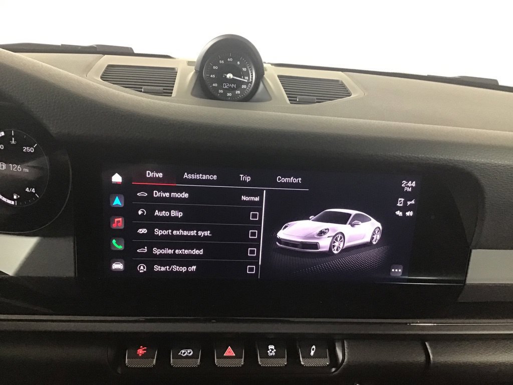 Certified 2024 Porsche 911 Carrera T RWD image 30