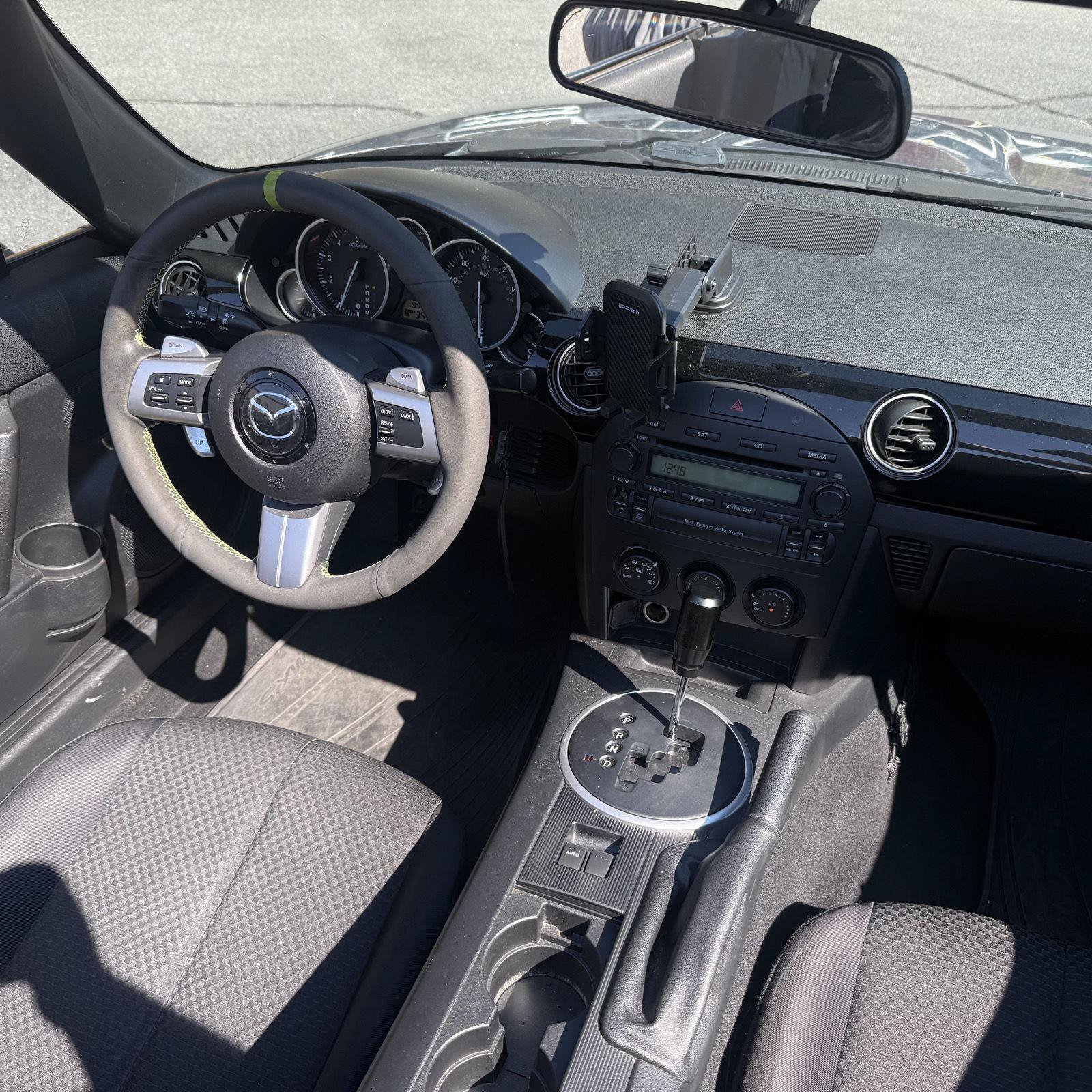 Used 2006 MAZDA MX-5 Miata Touring RWD image 7