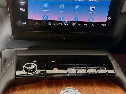 New 2025 Lincoln Navigator Black Label AWD/4WD image 16
