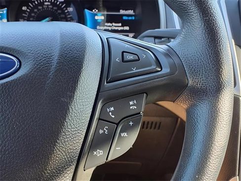 Used 2022 Ford Edge SE w/ Black Appearance Package image 27