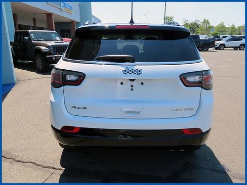 Used 2022 Jeep Compass Limited w/ Elite Group AWD/4WD image 6
