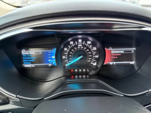 Used 2020 Ford Fusion SE image 16