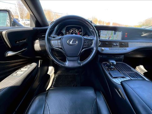 Used 2019 Lexus LS 500 AWD image 17