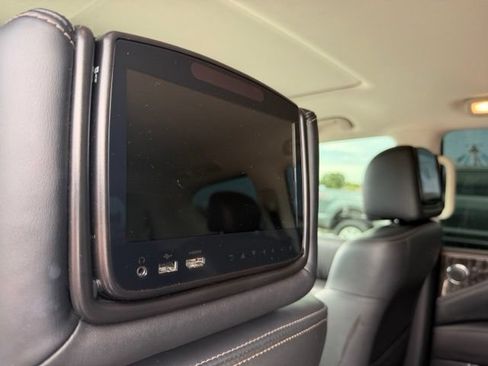 Used 2023 Nissan Armada Platinum w/ Captain's Chairs Package RWD image 19