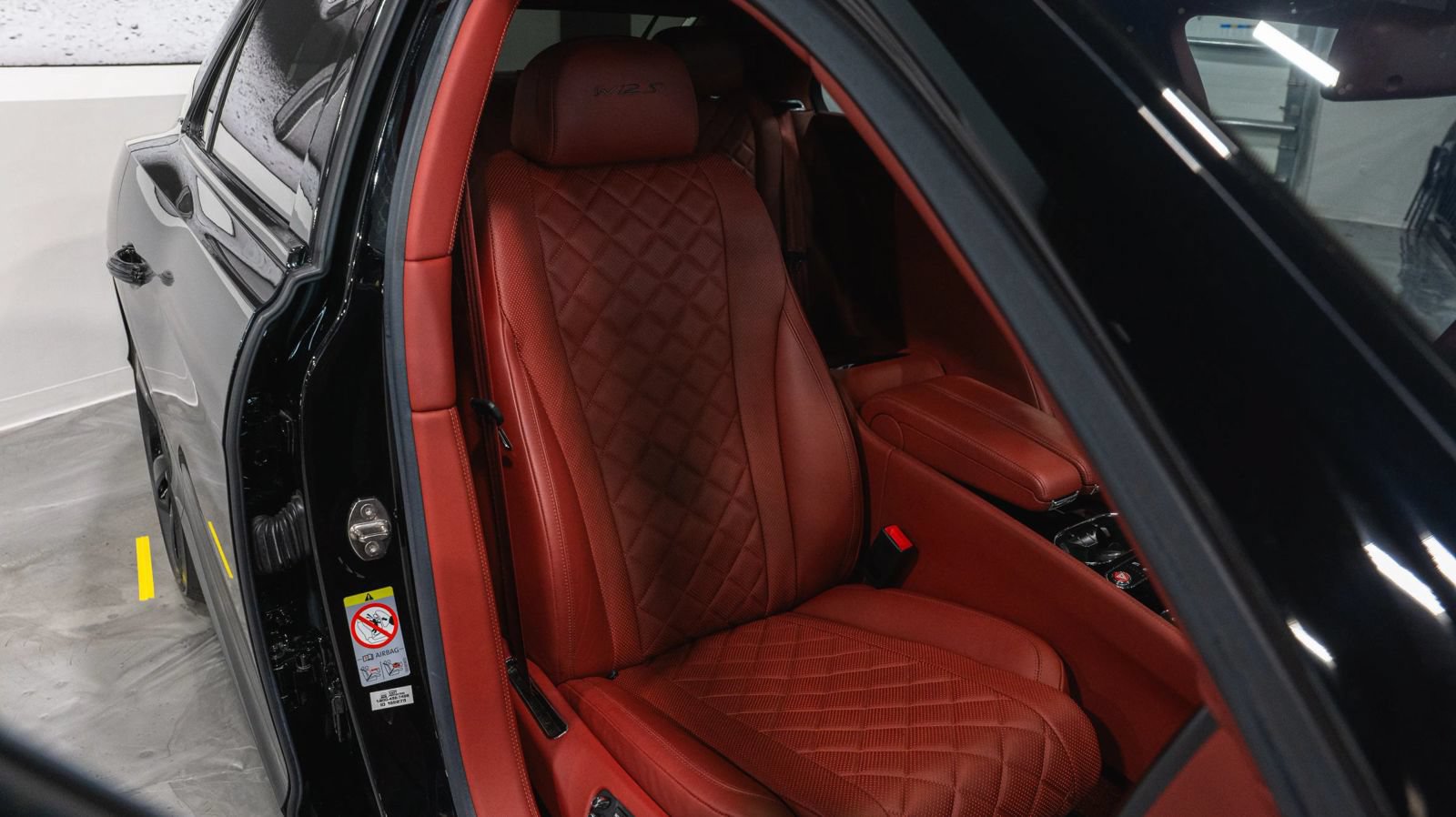 Used 2018 Bentley Flying Spur S W12 AWD/4WD image 19