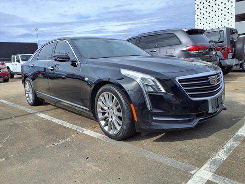 Used 2018 Cadillac CT6 2.0T image 2