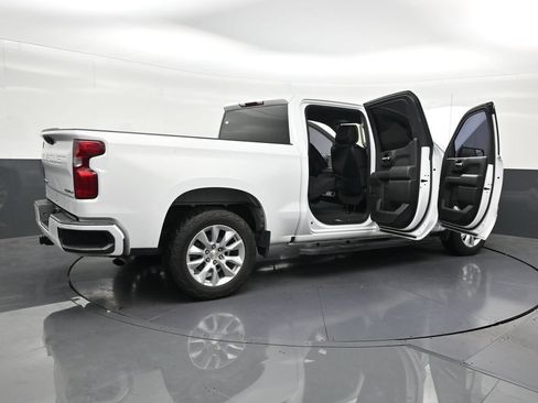 Used 2022 Chevrolet Silverado 1500 Custom RWD image 31