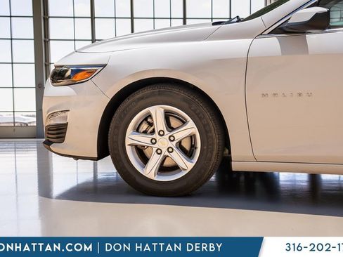 Used 2024 Chevrolet Malibu LT FWD image 37