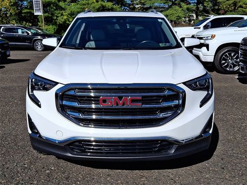 Certified 2020 GMC Terrain SLT w/ Preferred Package image 2