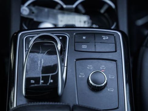 Used 2018 Mercedes-Benz GLE 350 4MATIC image 26