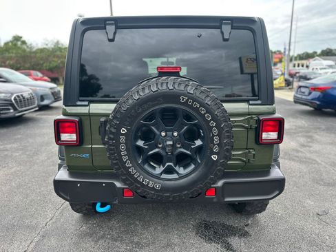 Used 2023 Jeep Wrangler Unlimited w/ Cold Weather Group AWD/4WD image 9