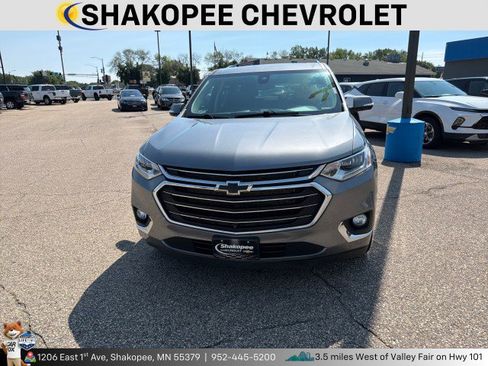 Used 2020 Chevrolet Traverse Premier w/ LPO, Floor Liner Package AWD/4WD image 2