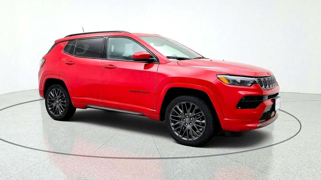 Used 2023 Jeep Compass Limited w/ Elite Group for (Red) Edition AWD/4WD image 3