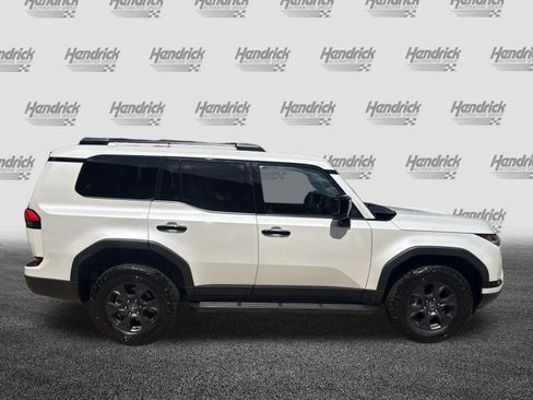 Used 2024 Lexus GX 550 AWD/4WD image 10