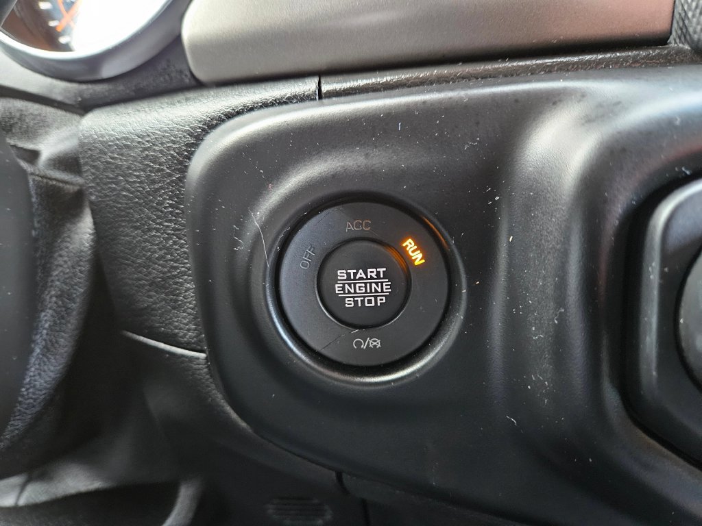 Used 2021 Jeep Gladiator Sport AWD/4WD image 26