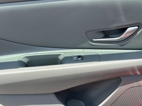 Certified 2026 Hyundai Elantra Sport FWD image 21