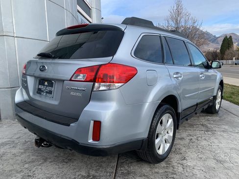 Used 2012 Subaru Outback 2.5i Premium image 5