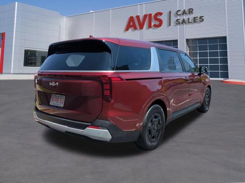 Used 2025 Kia Carnival FWD image 6