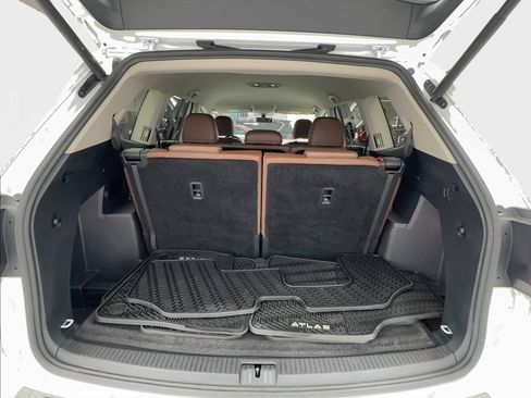 Used 2023 Volkswagen Atlas SE FWD image 16