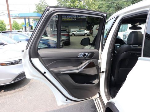 Used 2023 BMW X5 xDrive45e AWD/4WD image 28