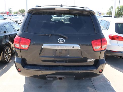 Used 2014 Toyota Sequoia Limited image 10
