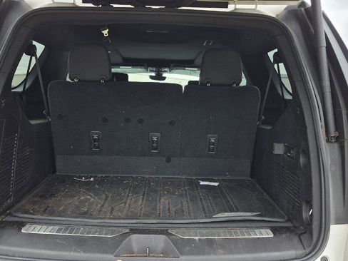 Used 2021 Chevrolet Suburban High Country w/ Premium Package image 4