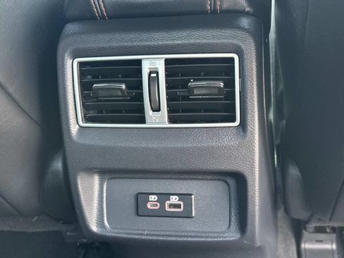 Used 2023 Nissan Maxima SR w/ Sport Mat Group FWD image 15