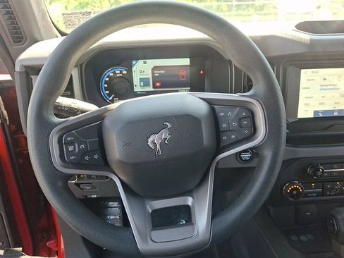 Used 2023 Ford Bronco 4-Door AWD/4WD image 25