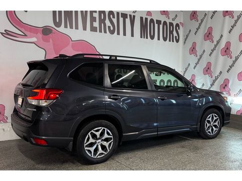 Used 2019 Subaru Forester Premium w/ All-Weather Package image 11