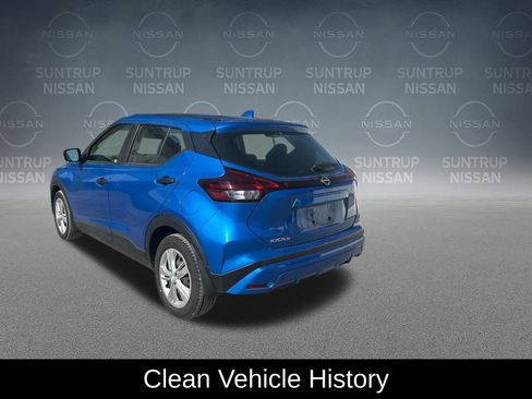 Used 2023 Nissan Kicks S FWD image 3