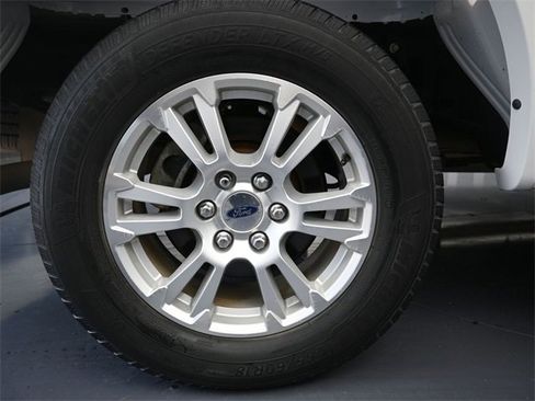 Used 2017 Ford F150 Lariat w/ Equipment Group 501A Mid image 9