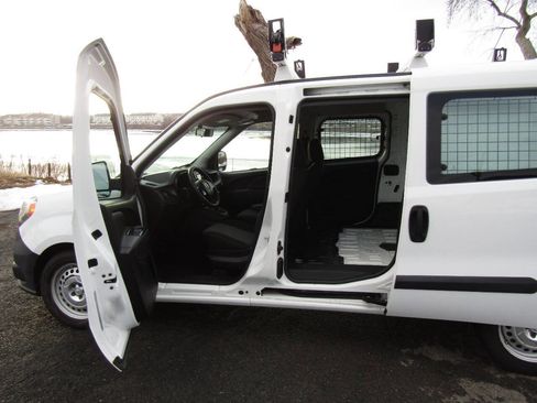 Used 2019 RAM ProMaster City Tradesman image 18