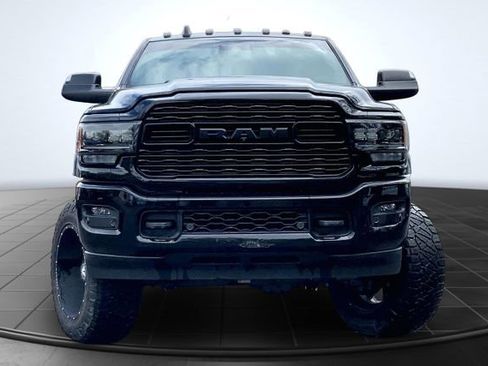 Used 2022 RAM 2500 Limited AWD/4WD image 3