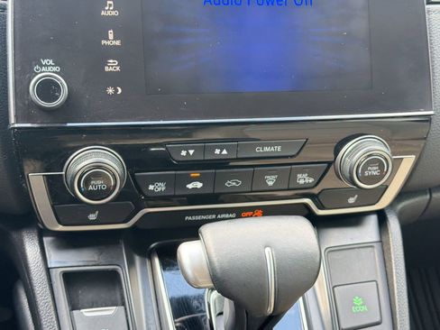 Used 2019 Honda CR-V Touring image 17