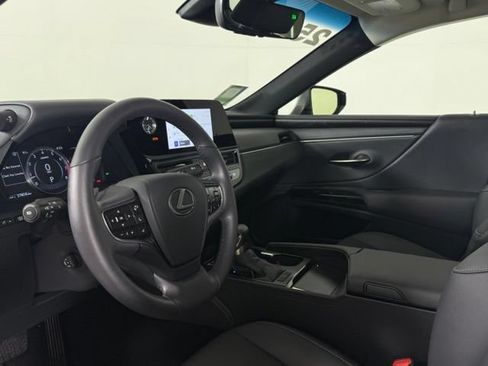 Used 2025 Lexus ES 350 w/ Premium Package FWD image 4