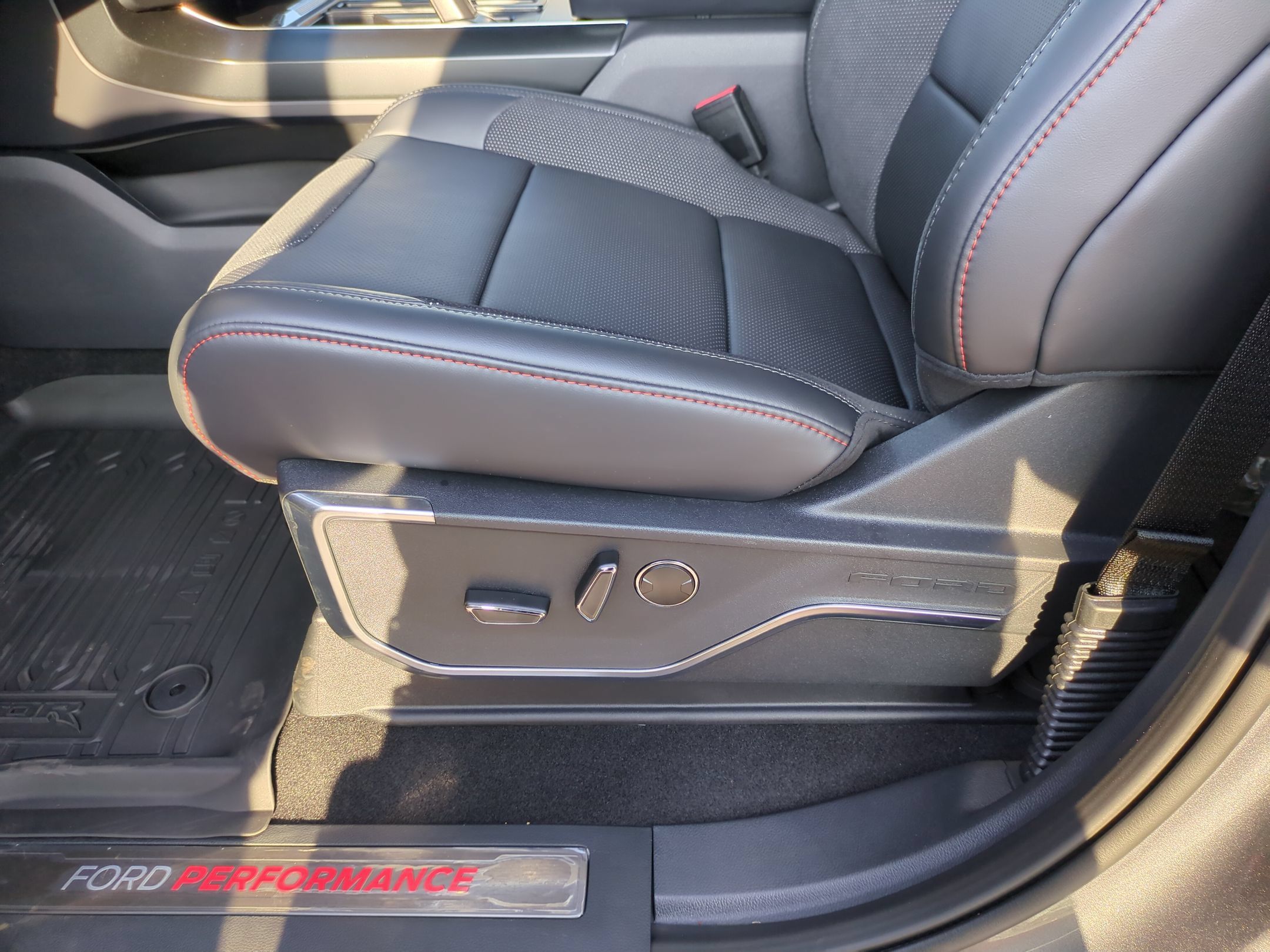 New 2026 Ford F150 Raptor AWD/4WD image 15