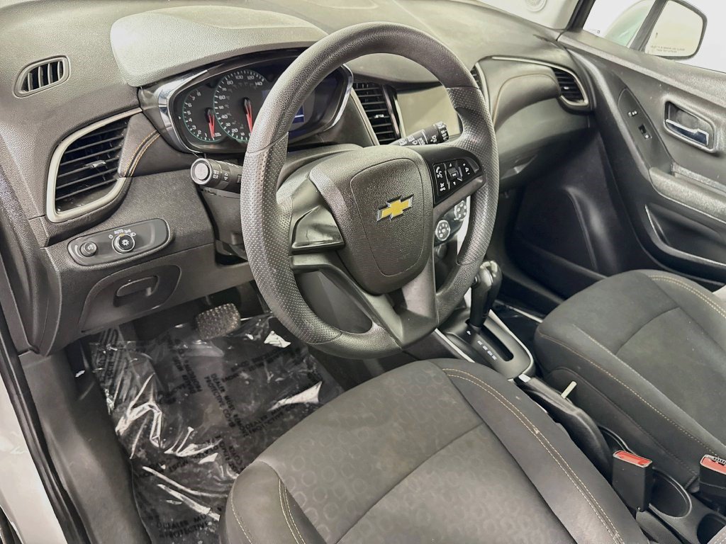 Used 2019 Chevrolet Trax LS FWD image 20