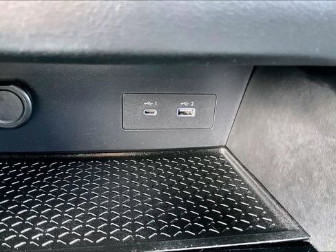 Certified 2024 Nissan Pathfinder SV FWD image 16