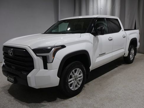Used 2023 Toyota Tundra SR5 w/ SR5 Premium Package AWD/4WD image 7