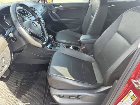 Used 2018 Volkswagen Tiguan SE image 10