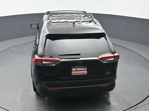 Certified 2025 Toyota RAV4 XLE w/ Weather Package AWD/4WD image 40