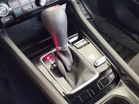 Used 2024 Jeep Compass Sport image 20