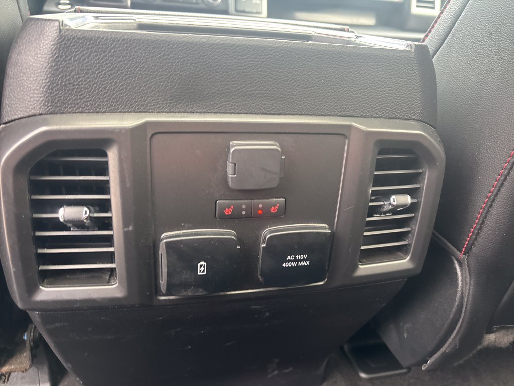 Used 2019 Ford F150 Lariat w/ Equipment Group 502A Luxury AWD/4WD image 32