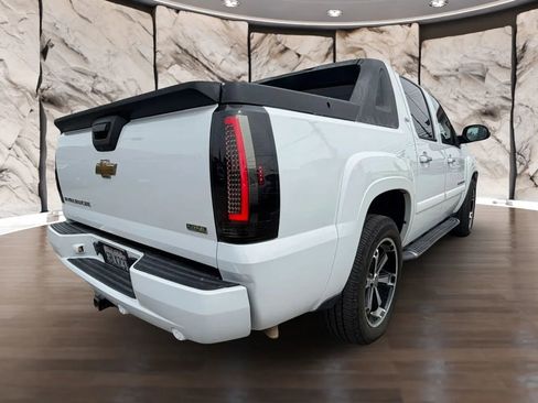 Used 2007 Chevrolet Avalanche LT w/ LT Preferred Equipment Group image 6