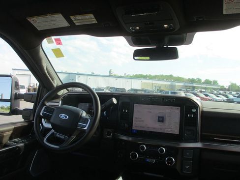 Used 2024 Ford F250 King Ranch w/ FX4 Off-Road Package AWD/4WD image 28